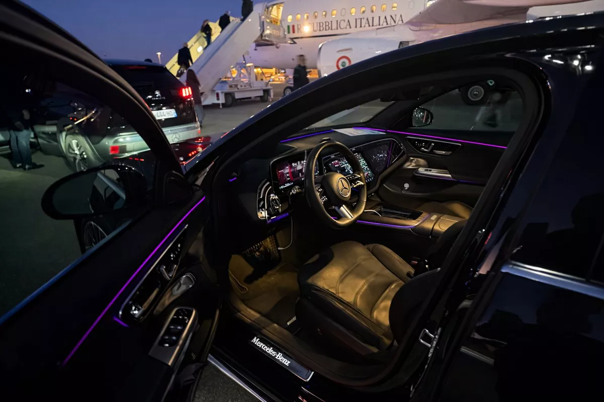 Luxury Sedan VTC Interior