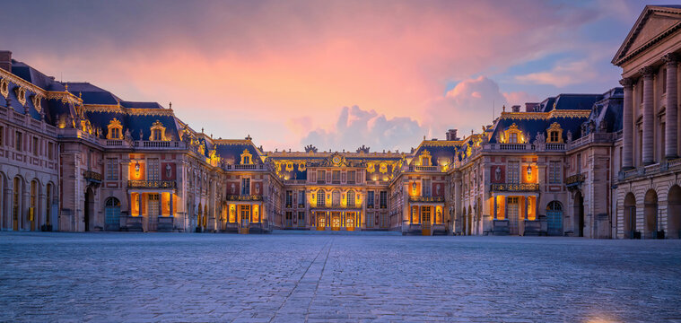 Visit Palace of Versailles from Paris